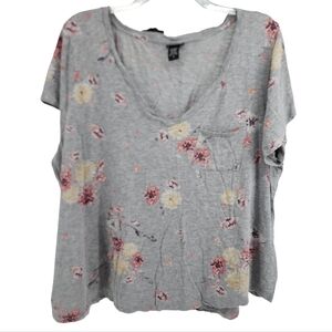 Torrid Floral Lightweight V-neck Short Sleeve Knit Tee Grey Pink Yellow 4X 26
